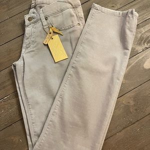 New with tags ($198) Robins Jean size 28.